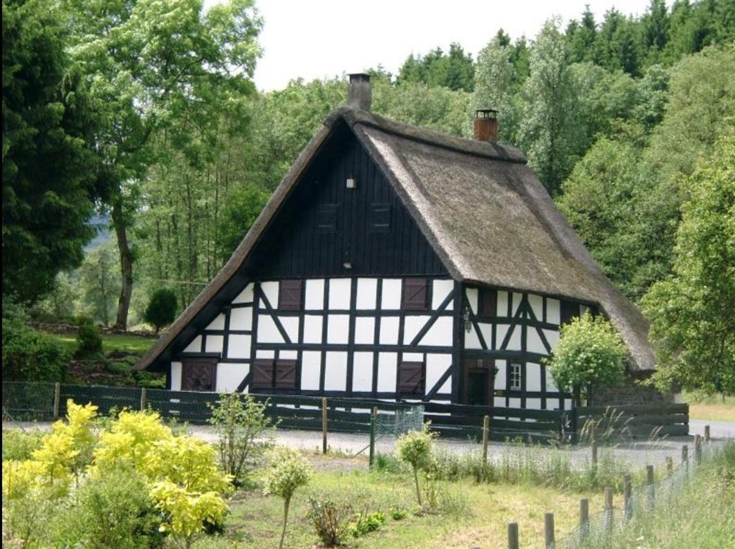 Ferienwohnung Fitness Entspannung Sauna Im Westerwald Derschen 外观 照片